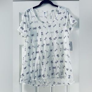 LuLaRoe women’s L Classic Tee!